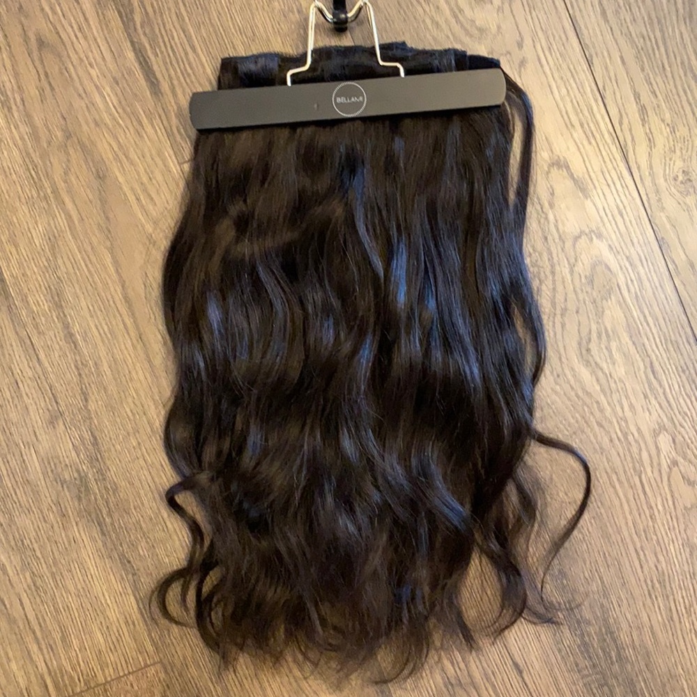 Bellami hair extensions w/wrap ponytail 💗